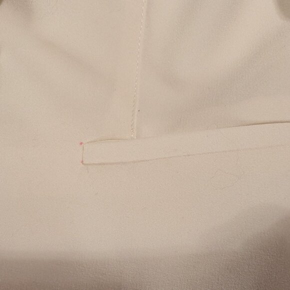 White House Black Market White Blazer Size 4 Please Read! - Picture 6 of 8